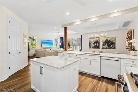 2834 Tiburon Boulevard E Naples FL 34109