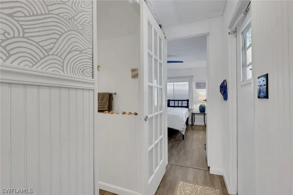 143 Moorhead Manor Naples FL 34112