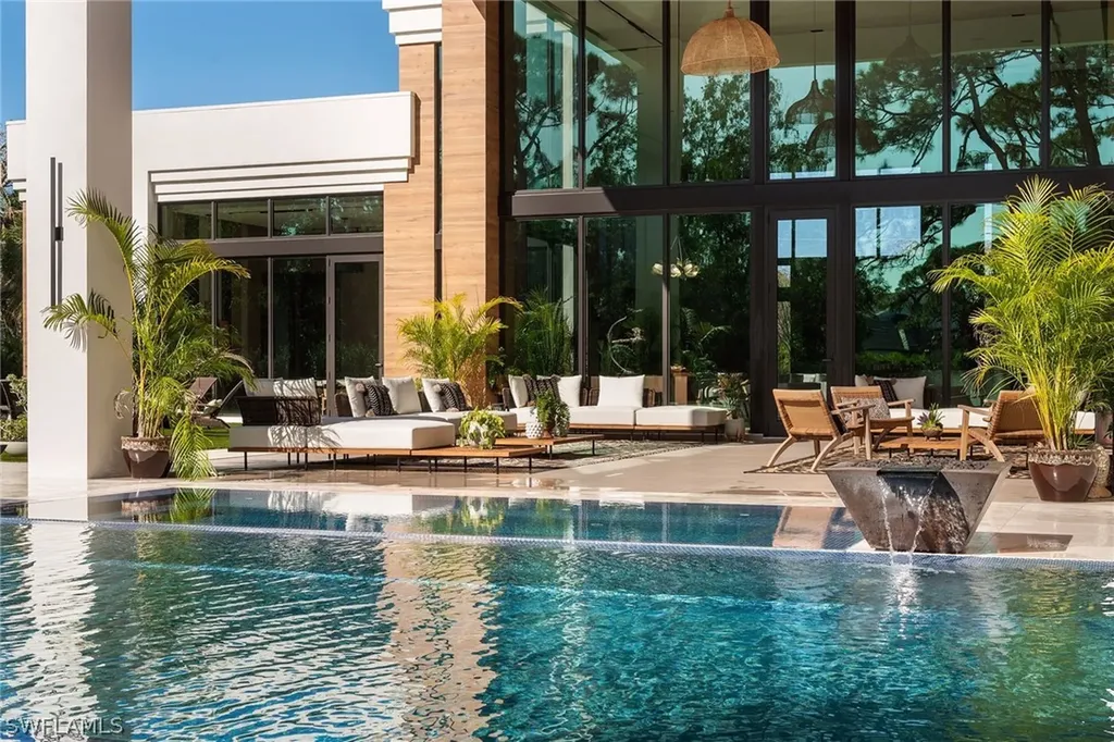 6616 Trail Boulevard Naples FL 34108