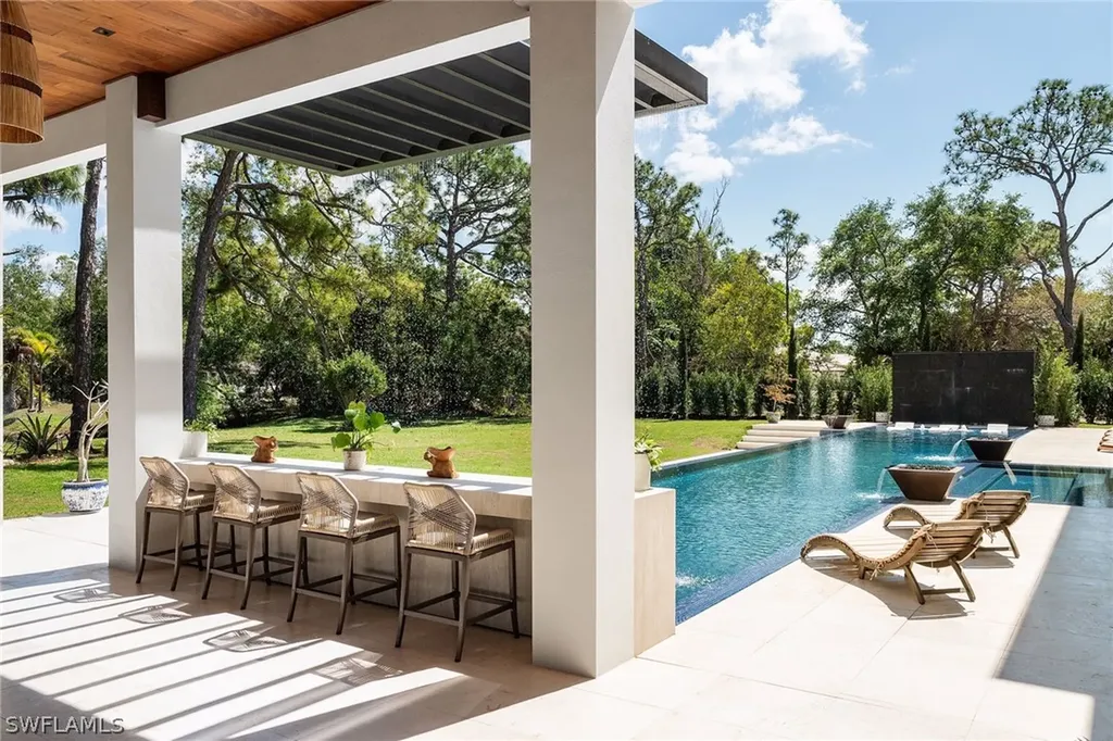 6616 Trail Boulevard Naples FL 34108