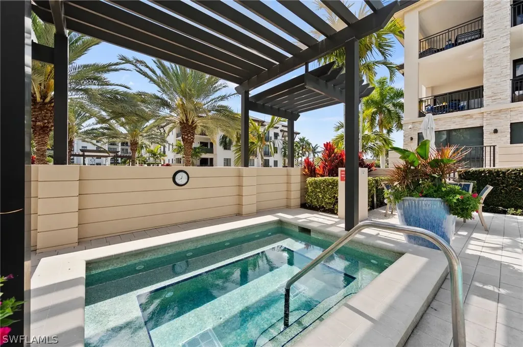 1035 3rd Avenue S Naples FL 34102