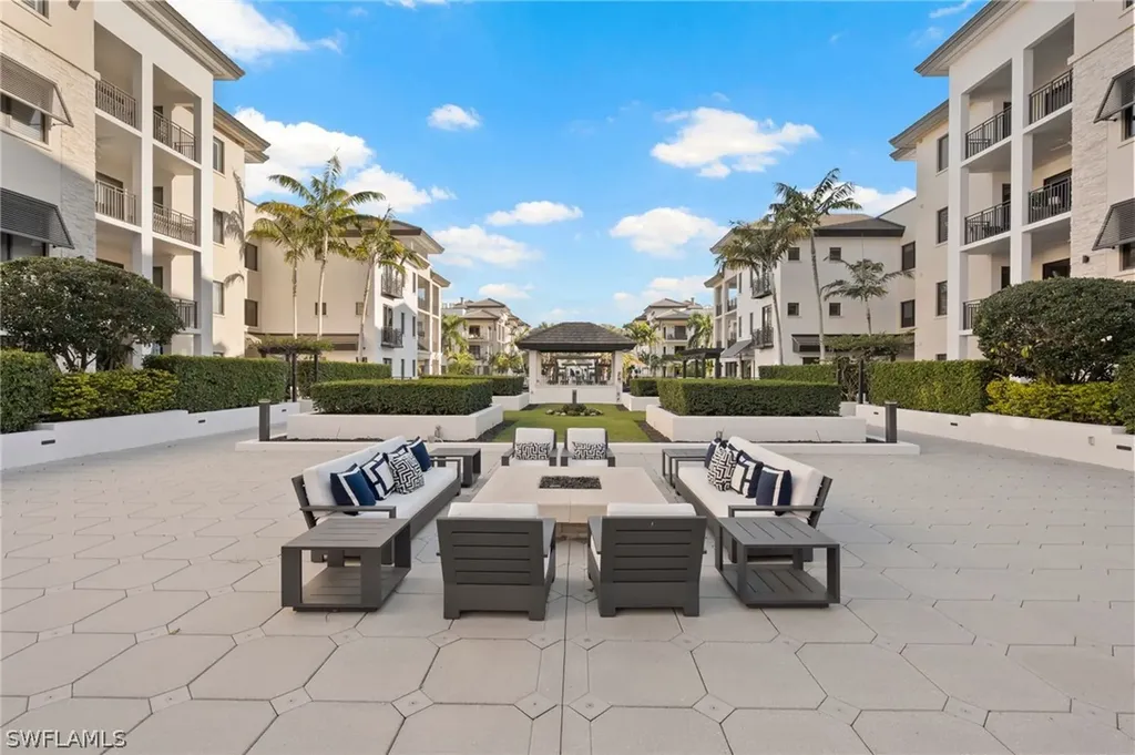 1035 3rd Avenue S Naples FL 34102