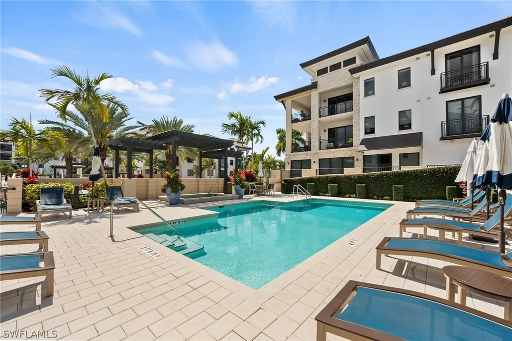 1035 3rd Avenue S Naples FL 34102
