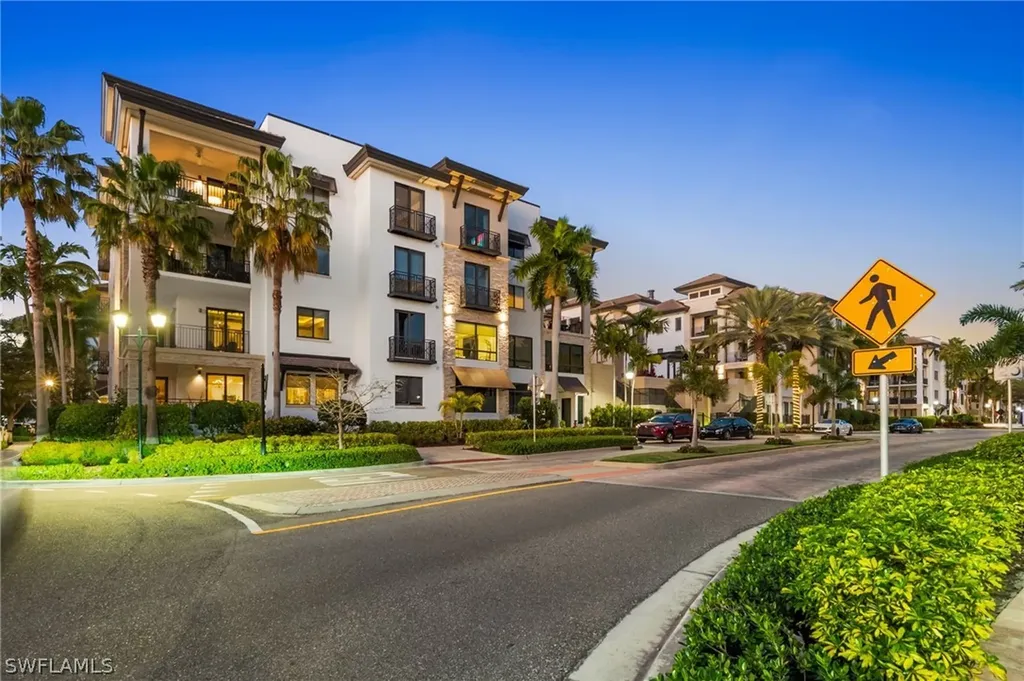 1035 3rd Avenue S Naples FL 34102