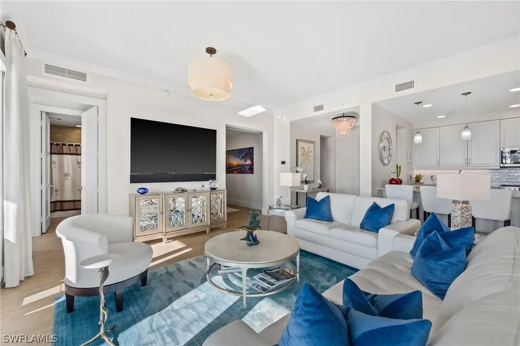 1035 3rd Avenue S Naples FL 34102