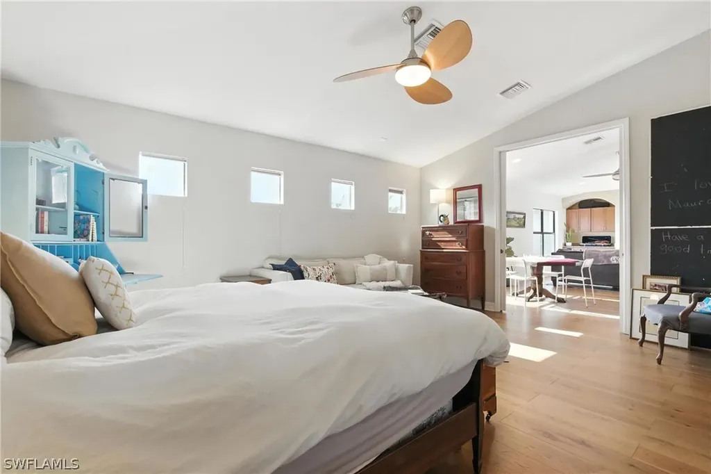 8843 Tropical Court Fort Myers FL 33908