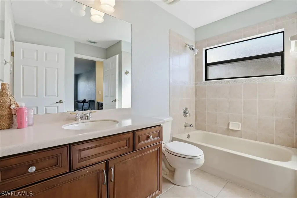 8843 Tropical Court Fort Myers FL 33908