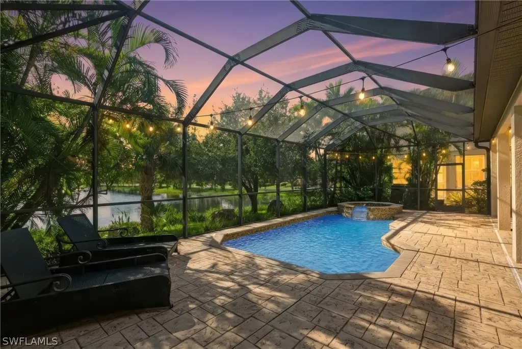 8843 Tropical Court Fort Myers FL 33908