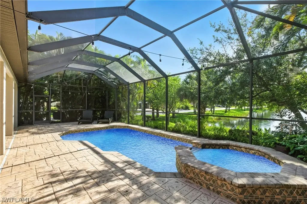 8843 Tropical Court Fort Myers FL 33908