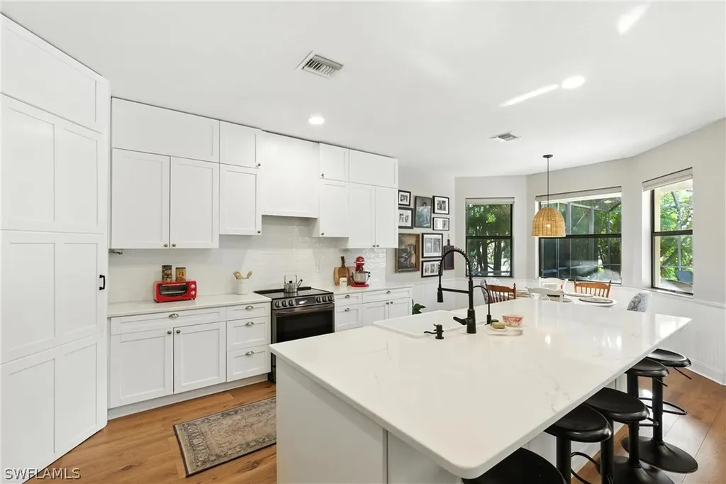8843 Tropical Court Fort Myers FL 33908