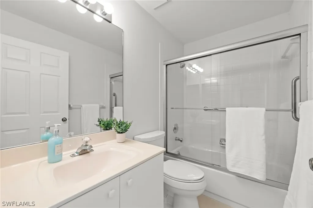 8291 Grand Palm Drive Estero FL 33967