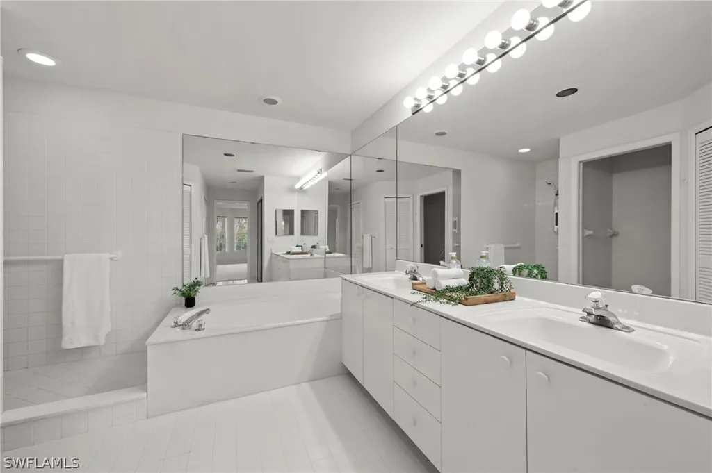 8291 Grand Palm Drive Estero FL 33967