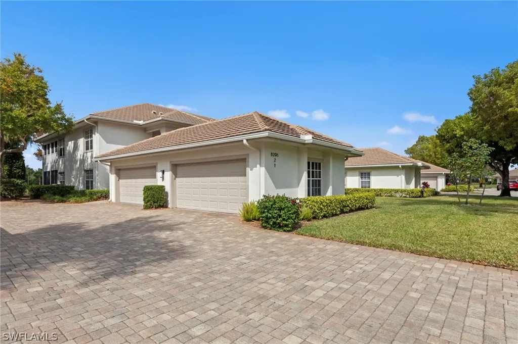 8291 Grand Palm Drive Estero FL 33967