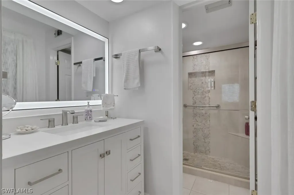 3510 Antarctic Circle Naples FL 34112
