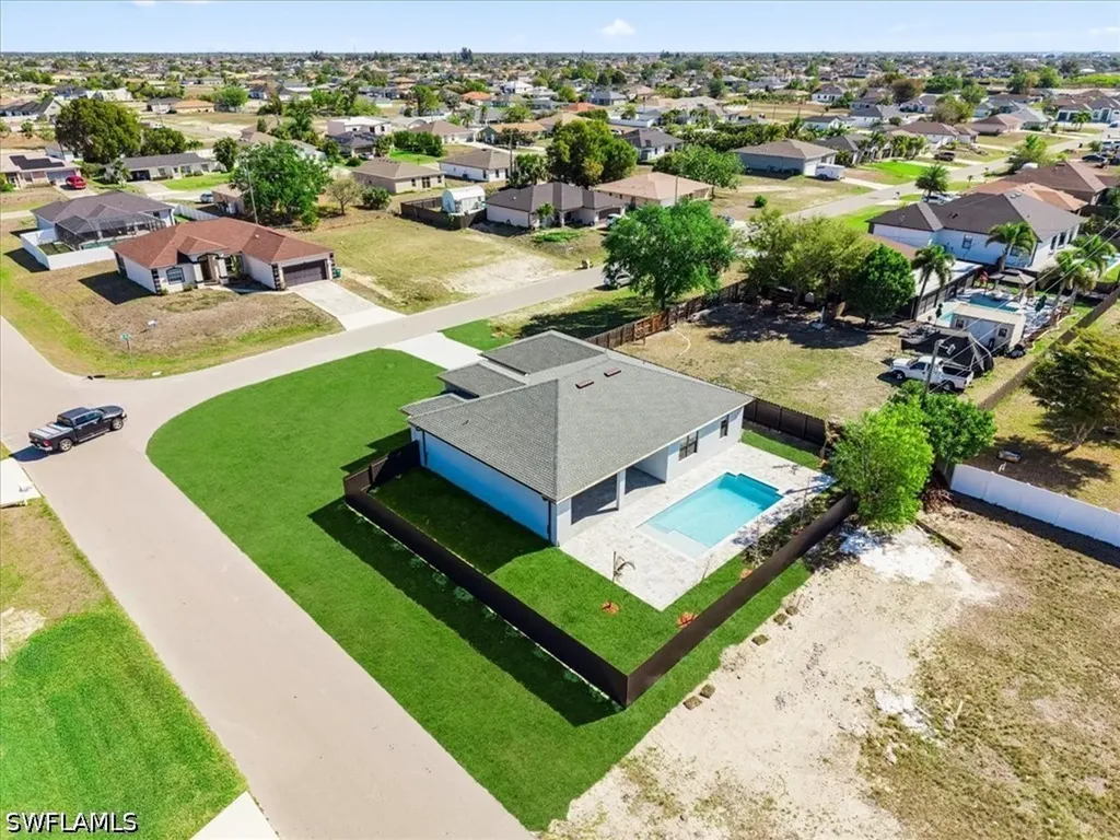 18 NE 11th Lane Cape Coral FL 33909