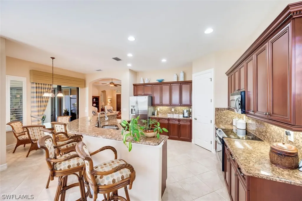 7660 Cottesmore Drive Naples FL 34113