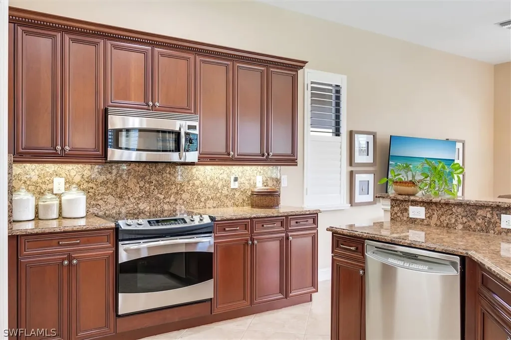 7660 Cottesmore Drive Naples FL 34113