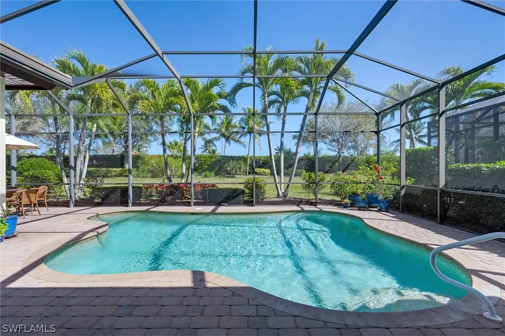7660 Cottesmore Drive Naples FL 34113