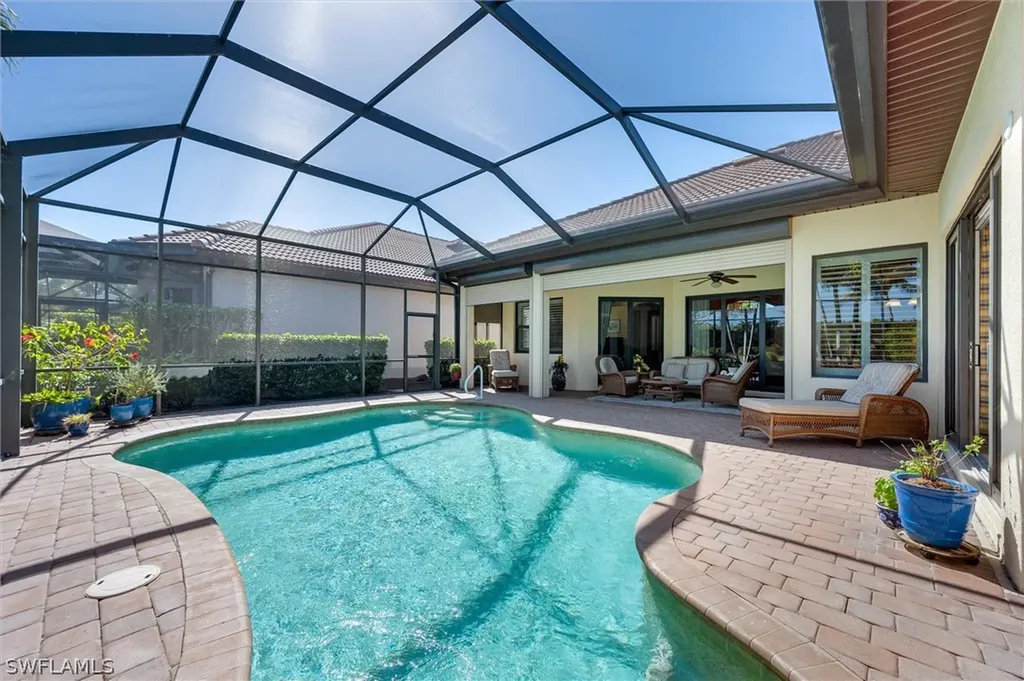 7660 Cottesmore Drive Naples FL 34113