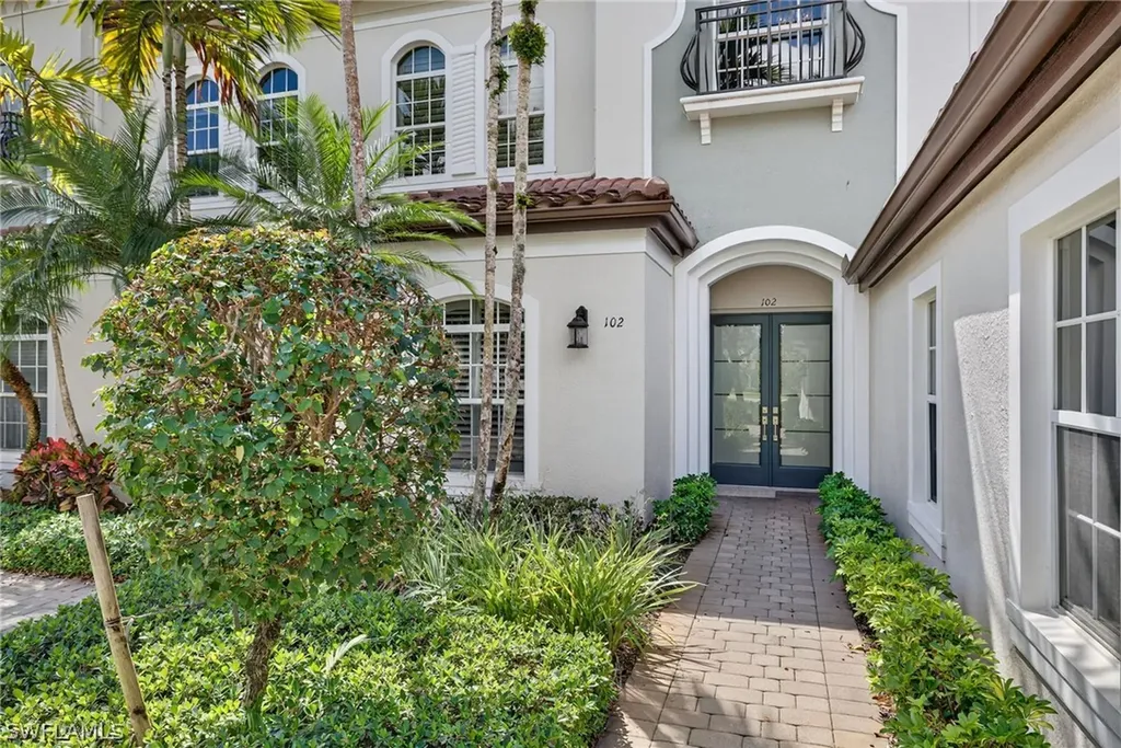 28530 Calabria Court Naples FL 34110