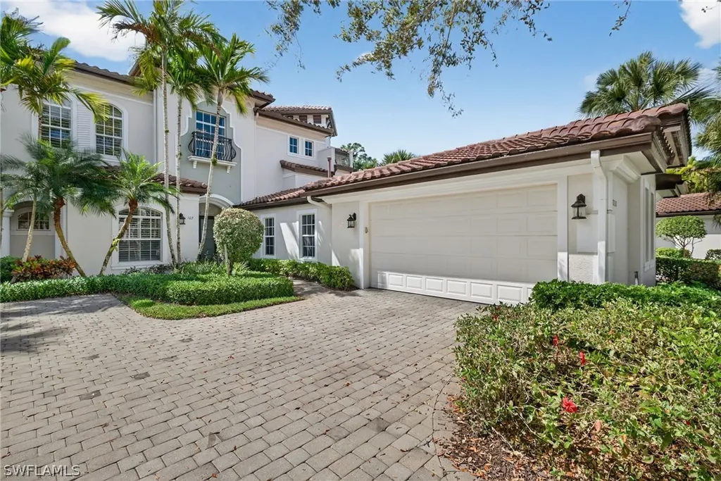 28530 Calabria Court Naples FL 34110
