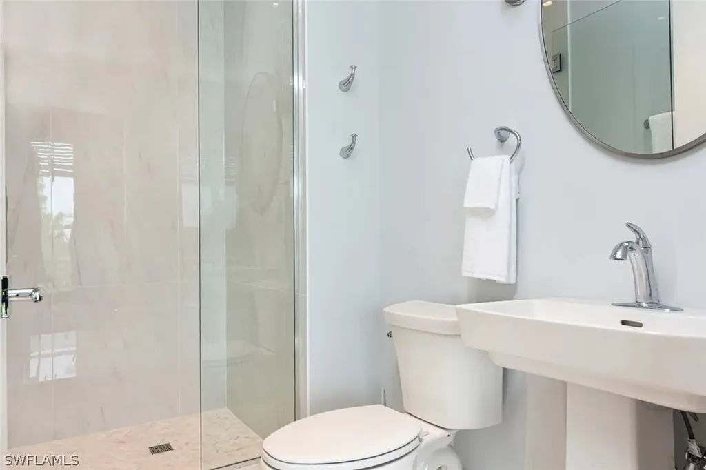 101 8th Street S Naples FL 34102