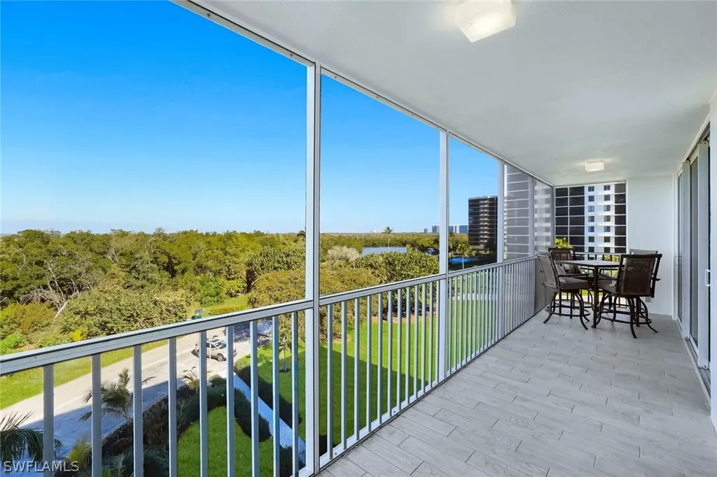 5 Bluebill Avenue Naples FL 34108