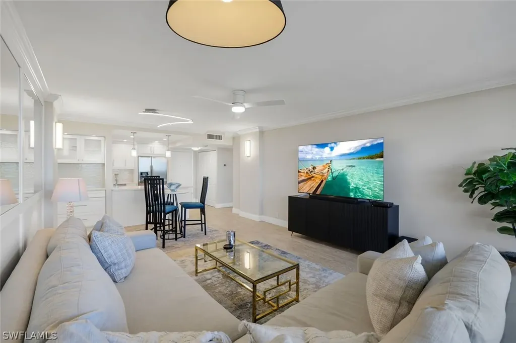 5 Bluebill Avenue Naples FL 34108