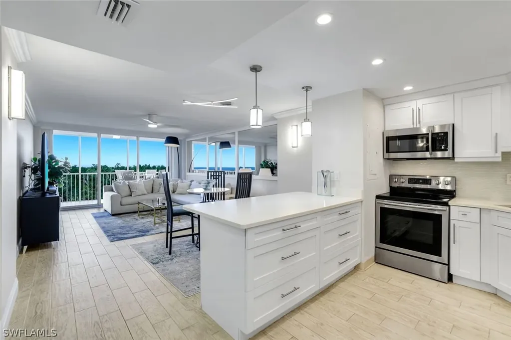 5 Bluebill Avenue Naples FL 34108