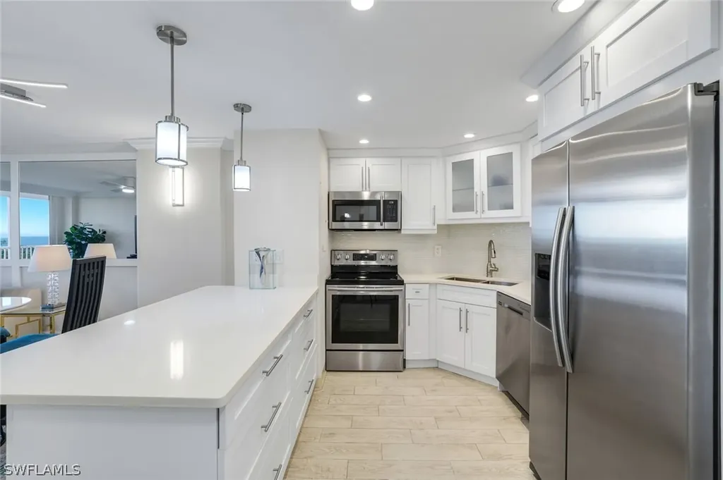 5 Bluebill Avenue Naples FL 34108