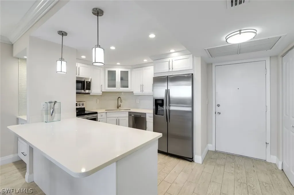 5 Bluebill Avenue Naples FL 34108
