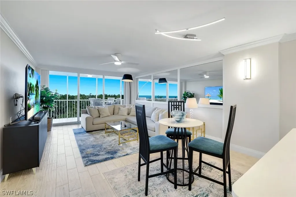 5 Bluebill Avenue Naples FL 34108