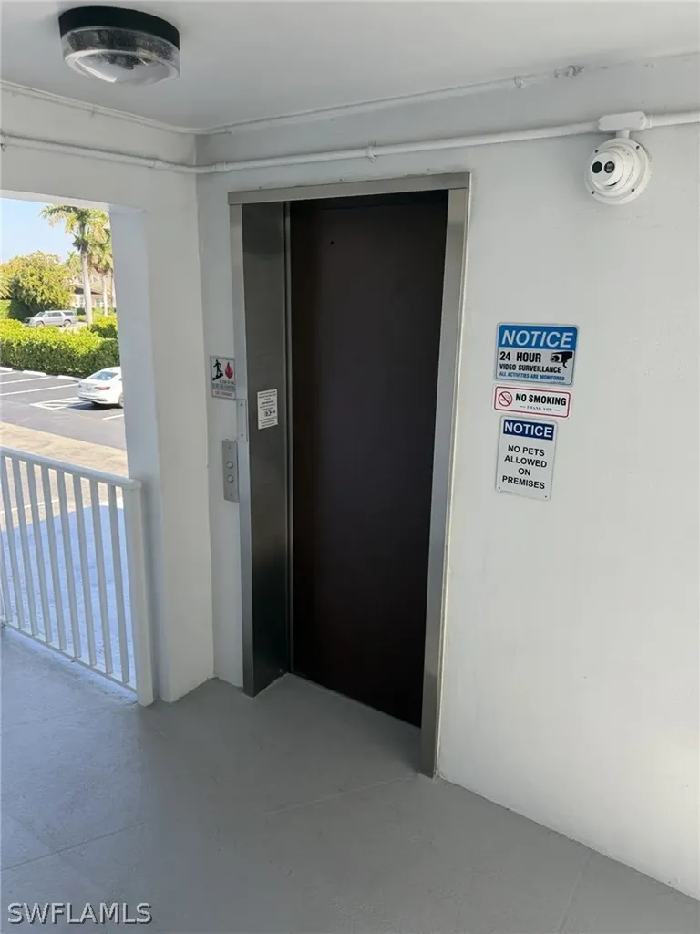 72 7th Street S Naples FL 34102