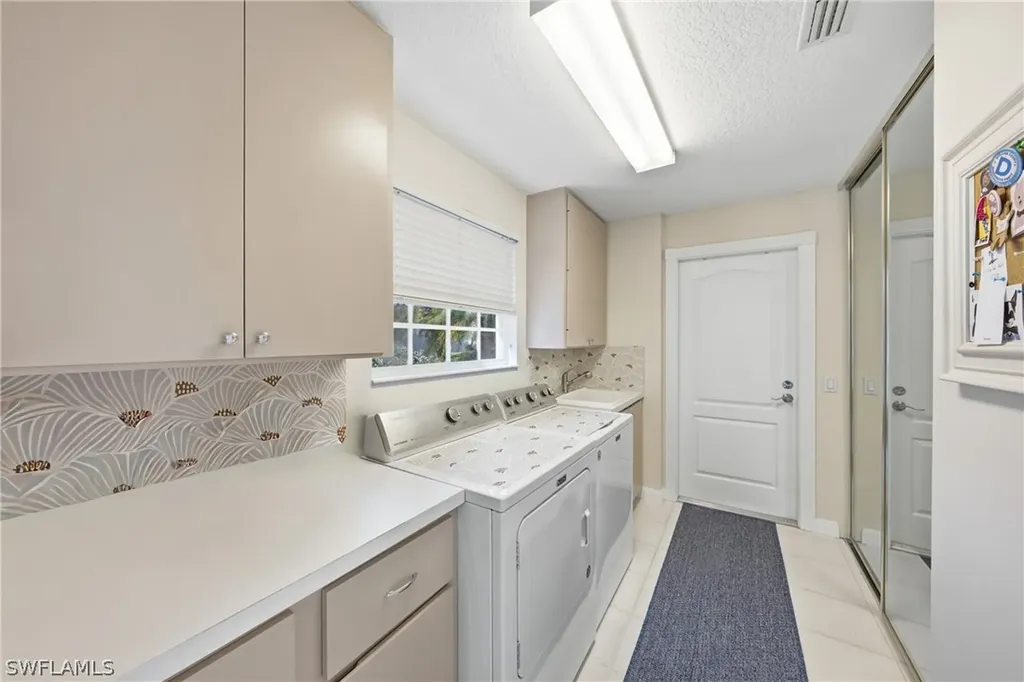 3614 El Segundo Court Naples FL 34109