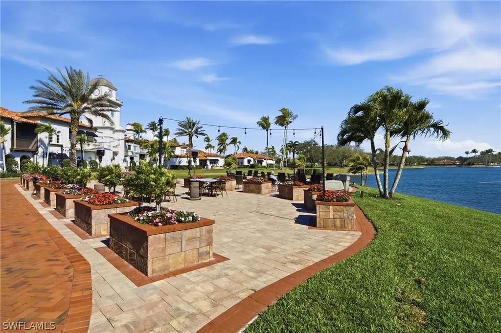 3614 El Segundo Court Naples FL 34109