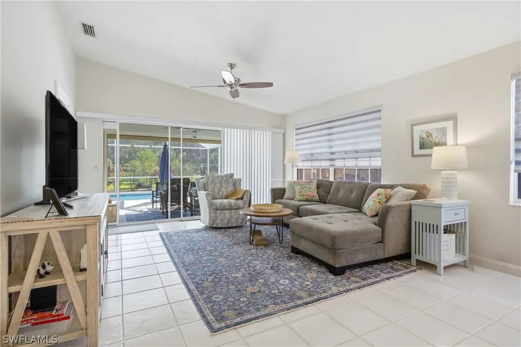 3614 El Segundo Court Naples FL 34109