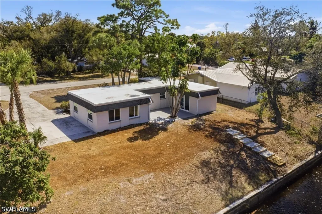 1021 April Lane North Fort Myers FL 33903