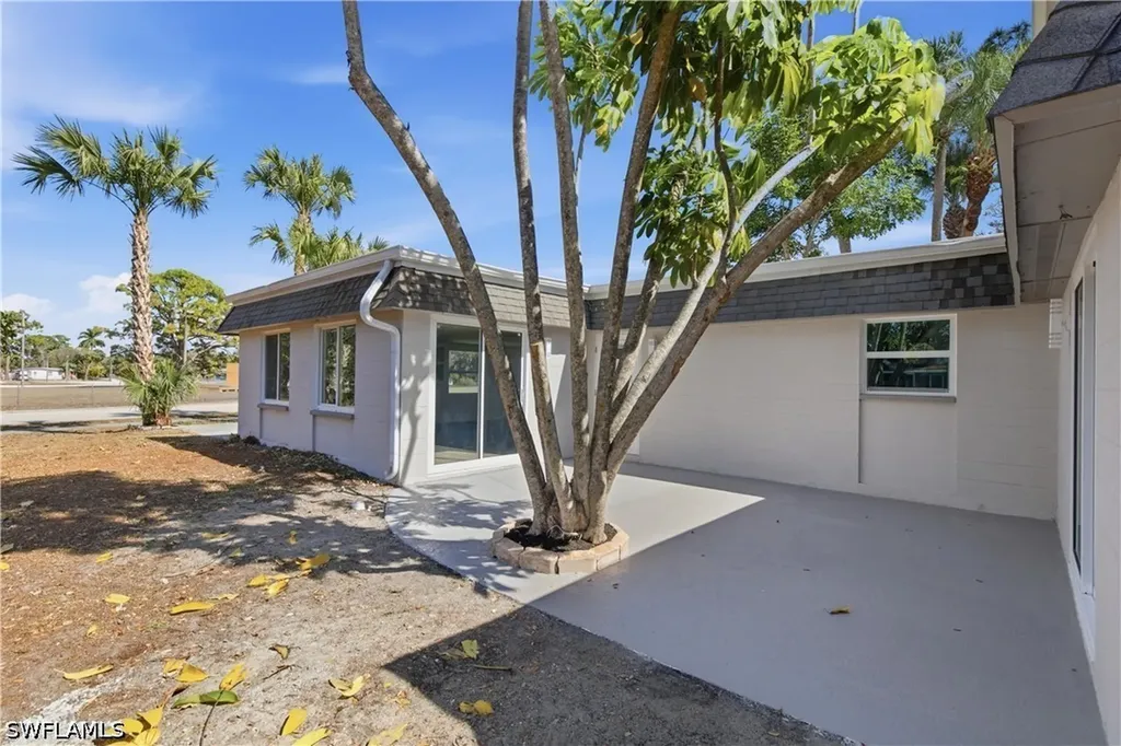 1021 April Lane North Fort Myers FL 33903