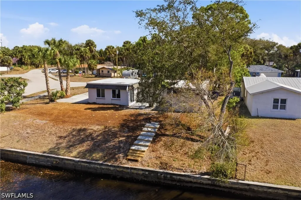 1021 April Lane North Fort Myers FL 33903