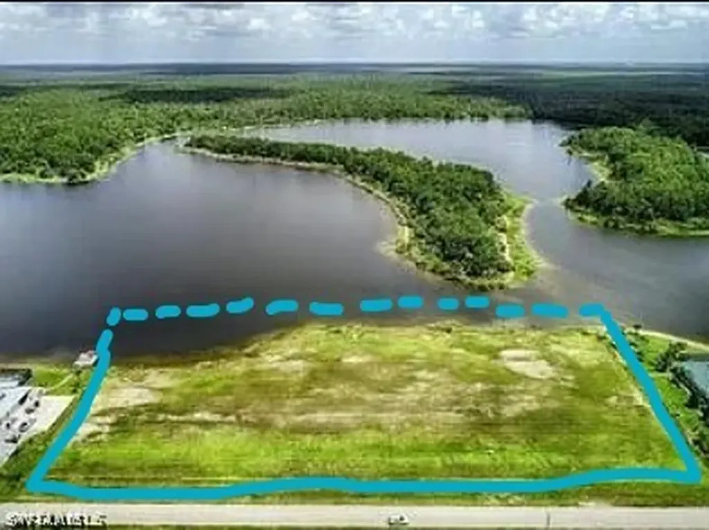 455 Shady Hollow Boulevard W Naples FL 34120
