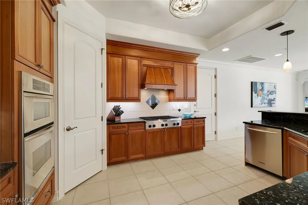 10821 Vivaldi Court Miromar Lakes FL 33913