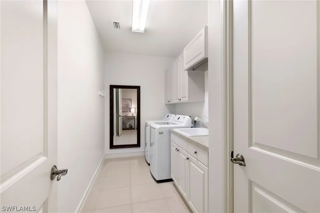 10821 Vivaldi Court Miromar Lakes FL 33913