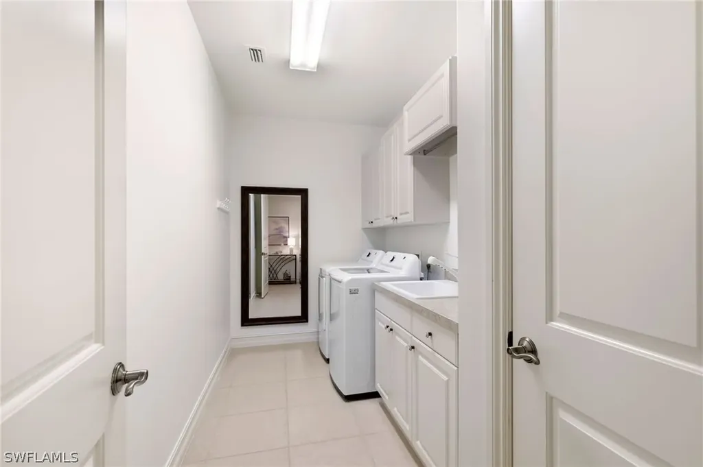 10821 Vivaldi Court Miromar Lakes FL 33913