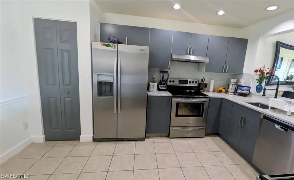 1462 Churchill Circle Naples FL 34116