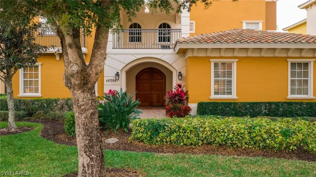 10751 Vivaldi Court Miromar Lakes FL 33913