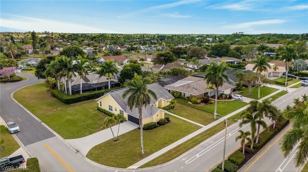 390 Saint Andrews Boulevard Naples FL 34113
