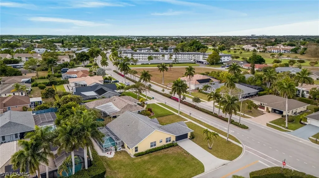 390 Saint Andrews Boulevard Naples FL 34113