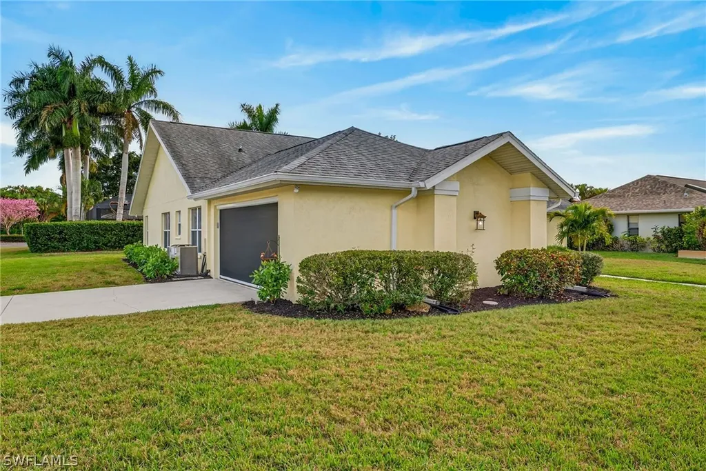 390 Saint Andrews Boulevard Naples FL 34113