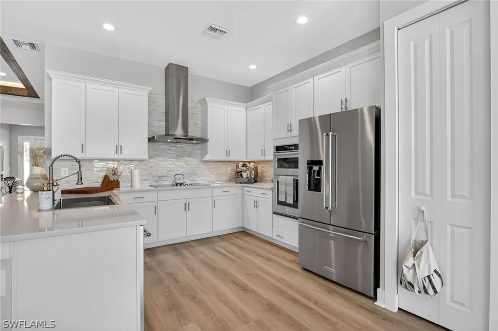 3778 Sapphire Cove Circle Naples FL 34114