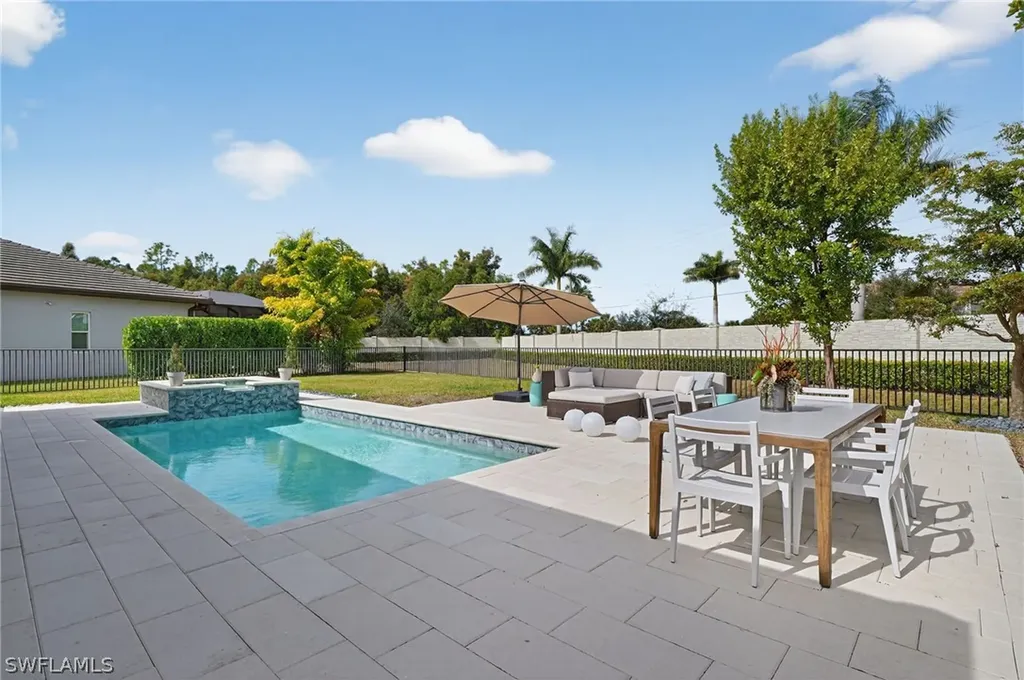 3778 Sapphire Cove Circle Naples FL 34114